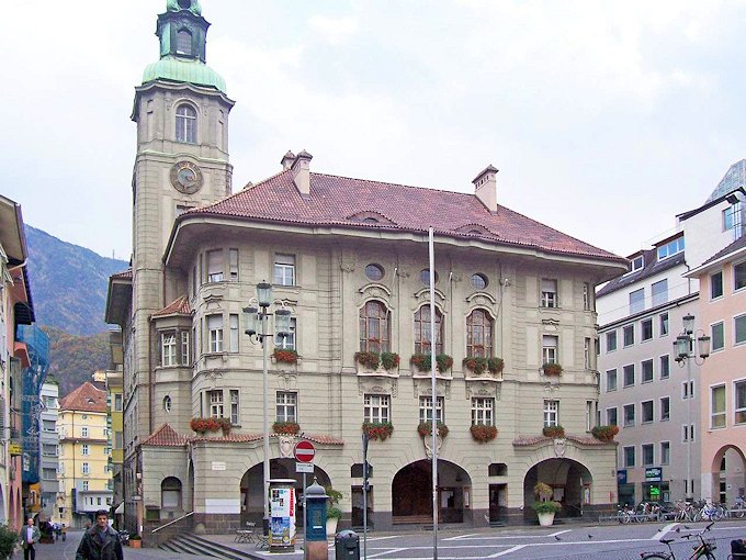 Das Rathaus von Bozen