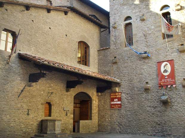 Dantes (angebliches) Geburtshaus in Florenz