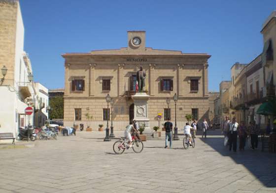 Das Rathaus von Favignana