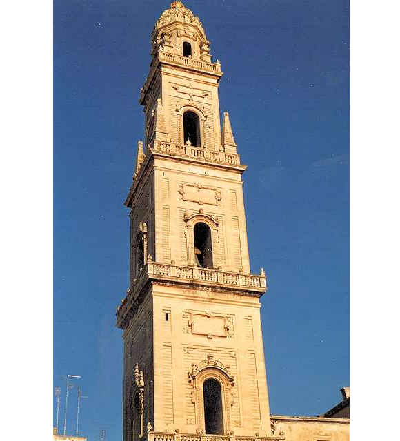 Lecce - der Kirchturm des Doms Sant'Oronzo