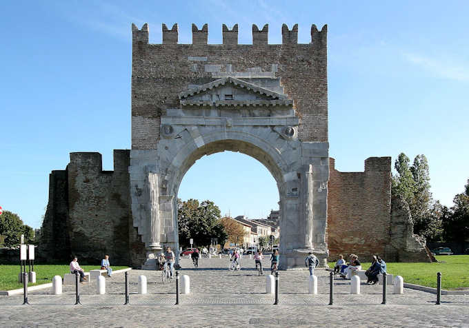 Rimini: Der "Arco di Augusto"
