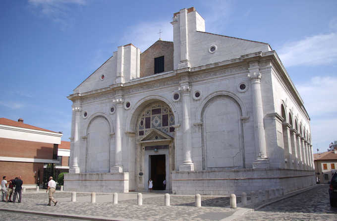 Rimini: Der unvollendete "Tempio Malatestiano"
