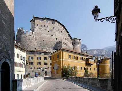 Die Burg Castel Veneto in Rovereto