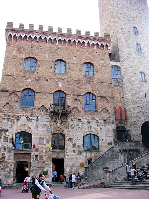 Das Rathaus von San Gimignano