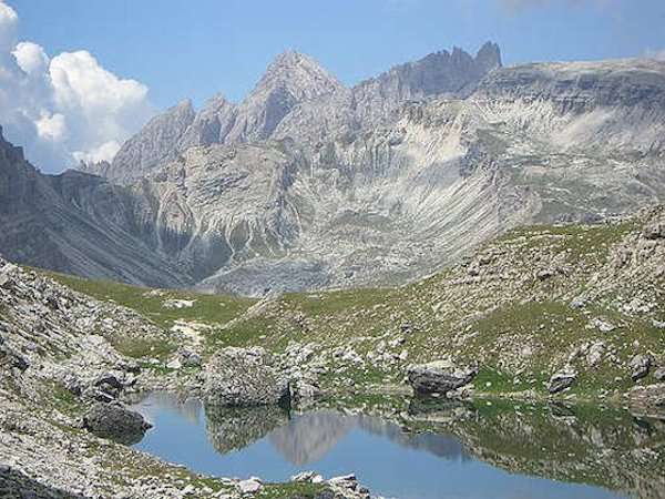 Südtirol - Der Crespeinasee am Grödner Joch