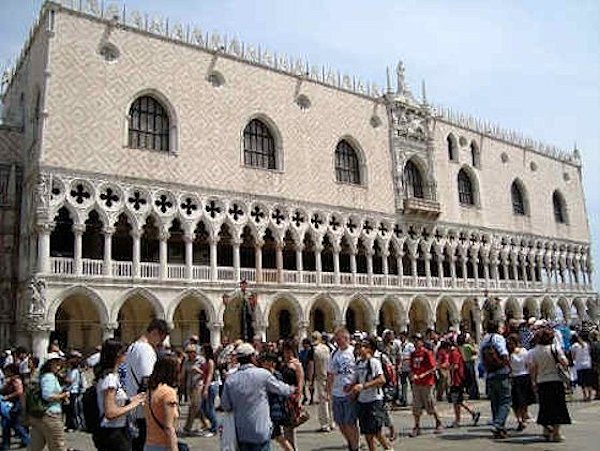 Venedig - Markusplatz - Dogenpalast