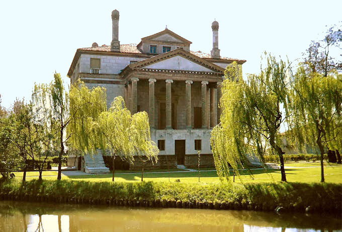 Die Villa Foscari (auch Villa Malcontenta genannt) am Brenta-Kanal