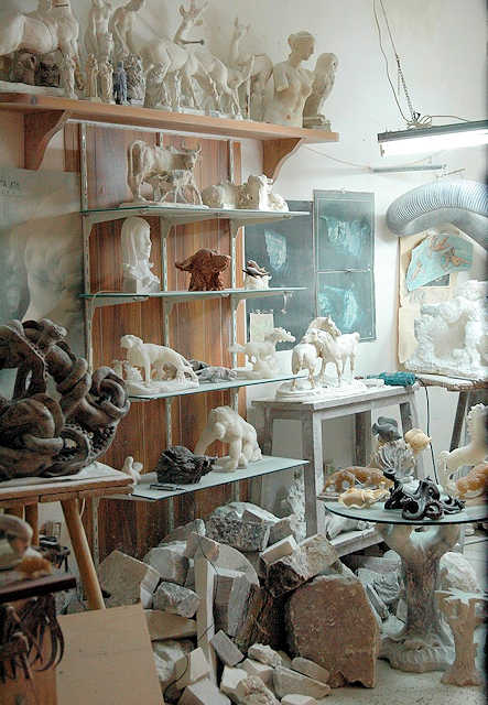 Eine Alabaster-Werkstatt in Volterra
